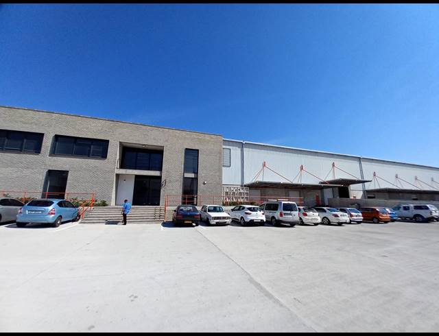 4,152M² FACTORY TO LET IN SACKS CIRCLE INDUSTRIAL